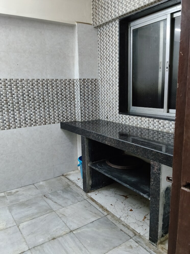 Bathroom, krishna-galaxy-santacruz 1 Bedroom 500 Sq.Ft. Apartment In Santacruz East Mumbai 9164399