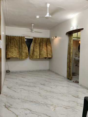 Bedroom in 2 BHK Apartment at Sundeep CHS, Santacruz East – for Rent
