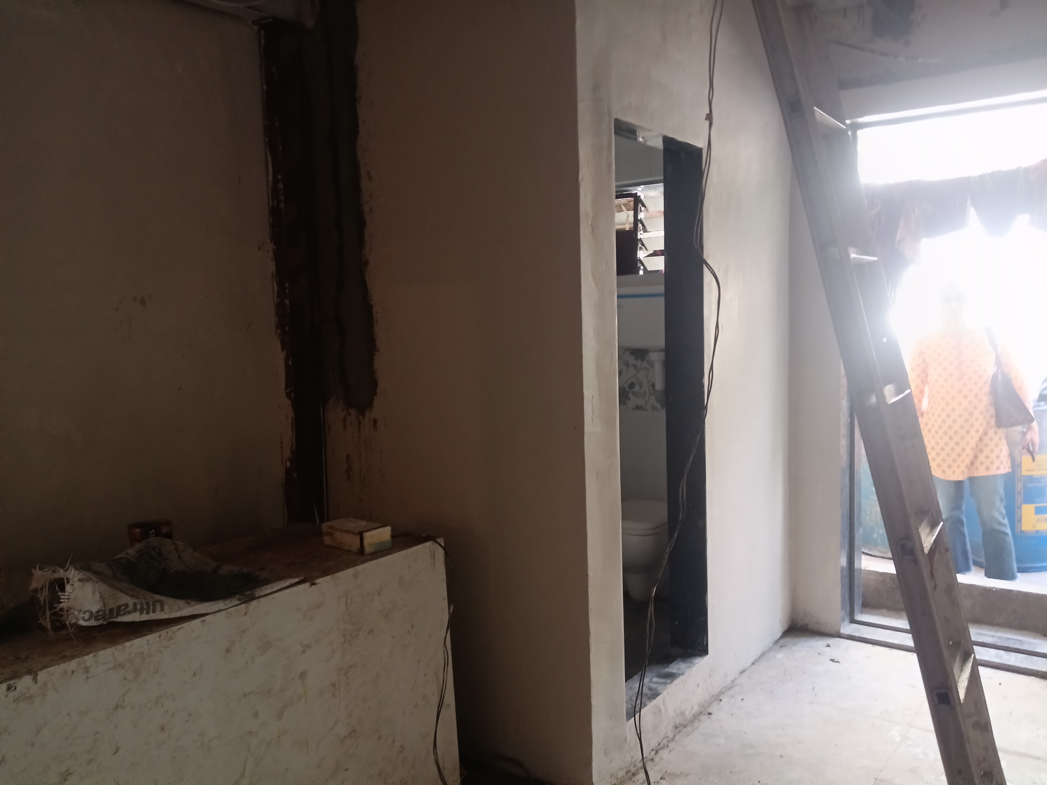 Showroom For Rent in Mathuradas Mills Estate