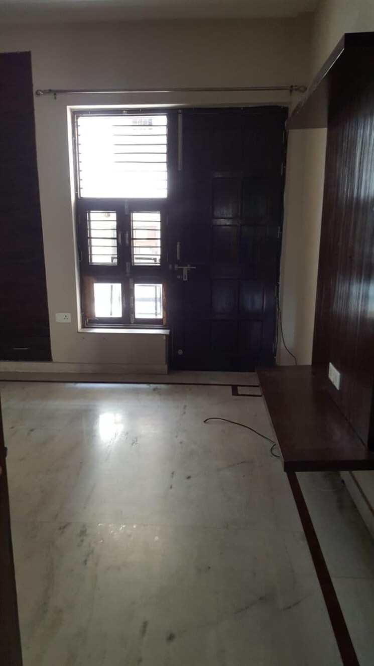 Room, sector 38 2 Bedroom 1050 Sq.Ft. Builder Floor In Sector 38 Gurgaon 9164508
