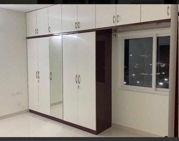 Room in 2 BHK Apartment at Prestige High Fields, Gachibowli – for Rent
