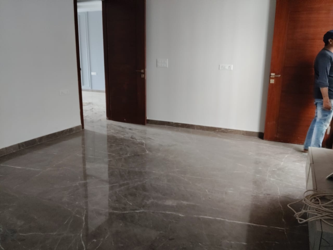 2 BHK + Study Room Apartment For Rent in Supertech Crown Town