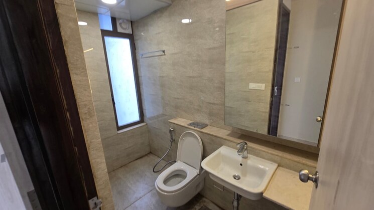 Bathroom, adani-ten-bkc 3 Bedroom 1113 Sq.Ft. Apartment In Bandra East Mumbai 9164515