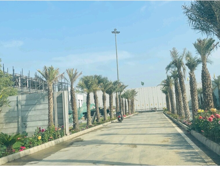 Garden, signature-global-de-luxe-dxp 3 Bedroom 2623 Sq.Ft. Apartment In Sector 37d Gurgaon 9164522