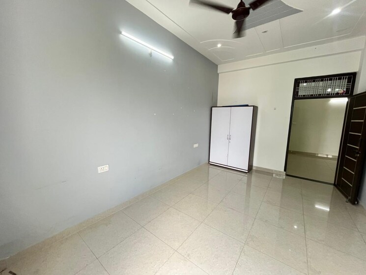 Room, gomti nagar 2 Bedroom 1250 Sq.Ft. Independent House In Gomti Nagar Lucknow 9164529