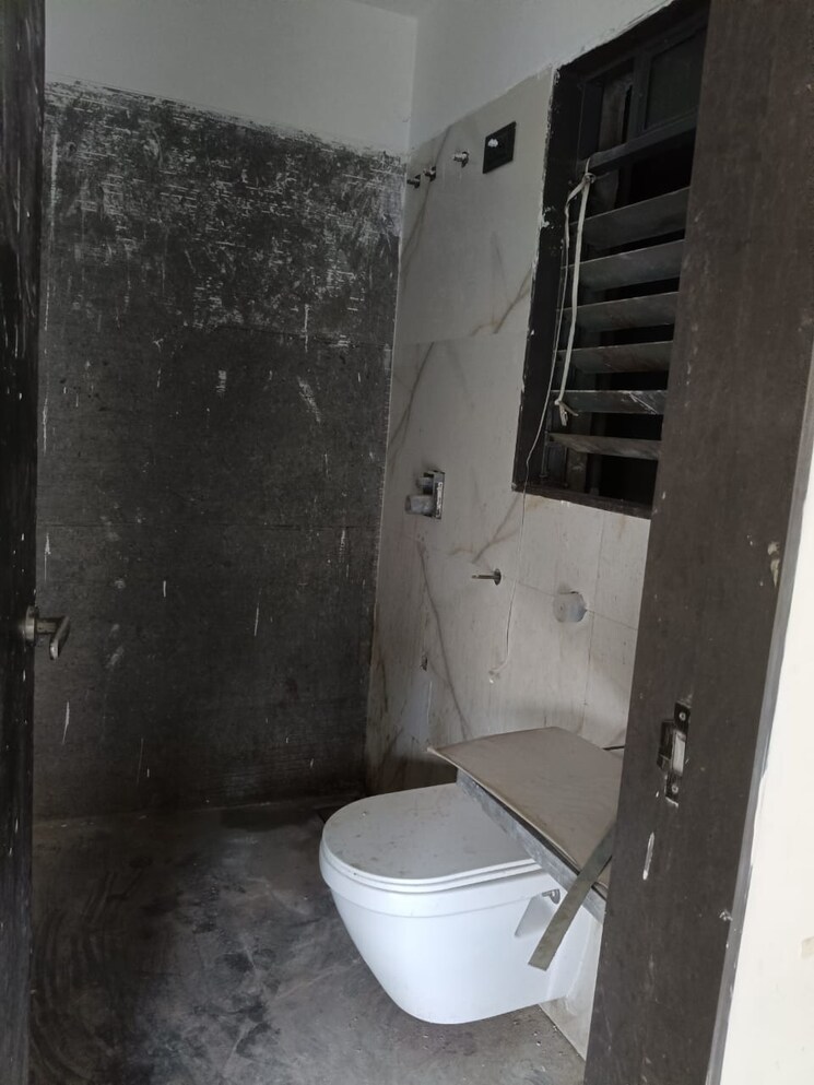 Bathroom, acme-36-allure 1 Bedroom 405 Sq.Ft. Apartment In Goregaon West Mumbai 9164536