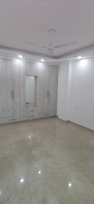 Room in 3 BHK Builder Floor at Kalkaji – for Sale