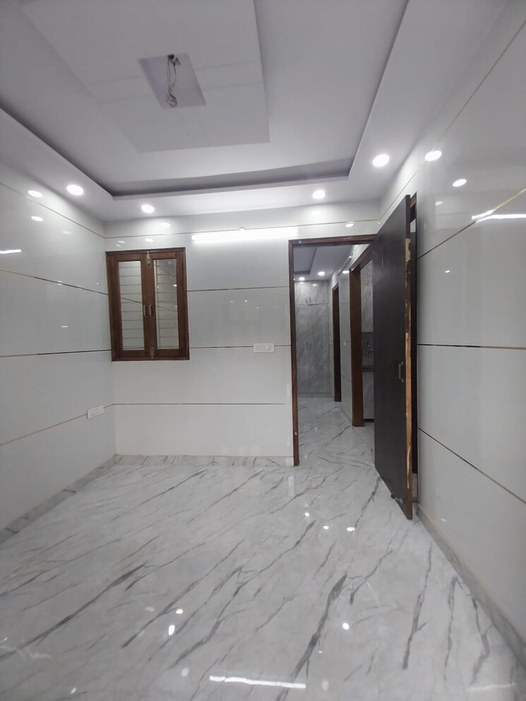 Room, nagin-lake-view-apartment 2 Bedroom 1000 Sq.Ft. Apartment In Paschim Vihar Delhi 9164547