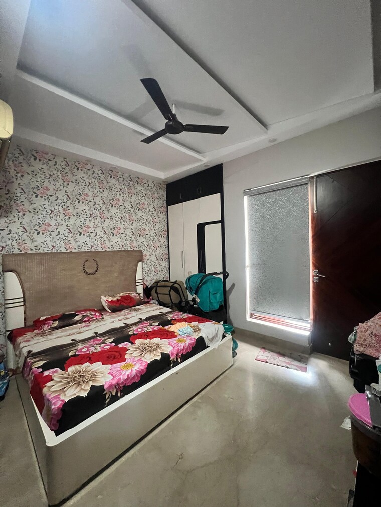 Bedroom, navbharat-apartments 2.5 Bedroom 1000 Sq.Ft. Apartment In Paschim Vihar Delhi 9164551