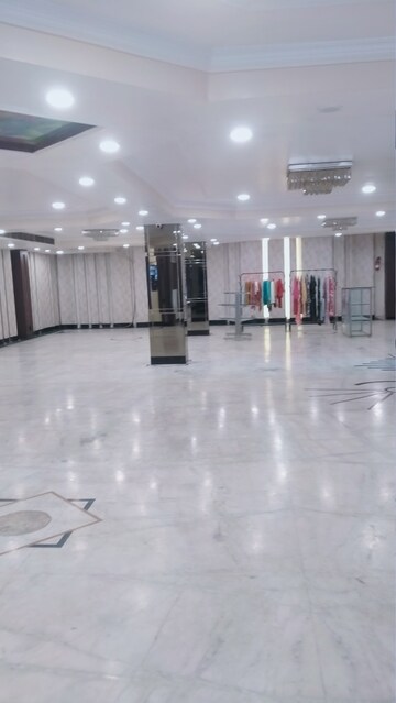  Showroom For Rent in Gomti Nagar