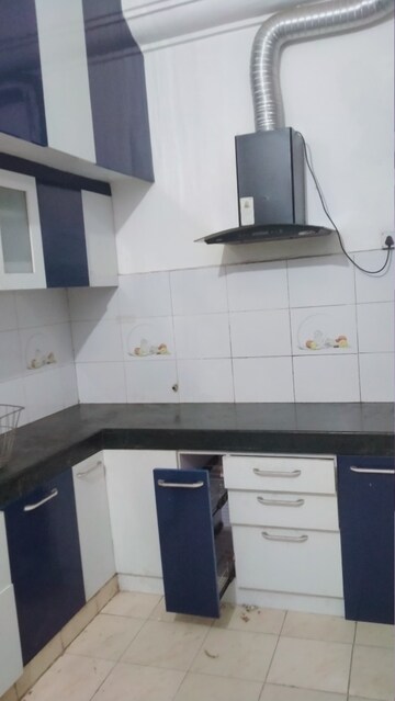 Kitchen in 6 BHK Independent House at Gomti Nagar – for Rent
