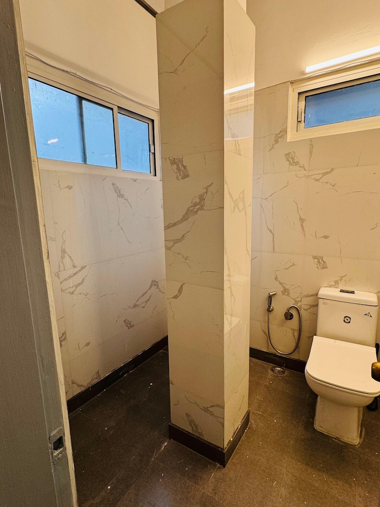 Bathroom, lajpat nagar ii 2 Bedroom 1300 Sq.Ft. Builder Floor In Lajpat Nagar ii Delhi 9164575