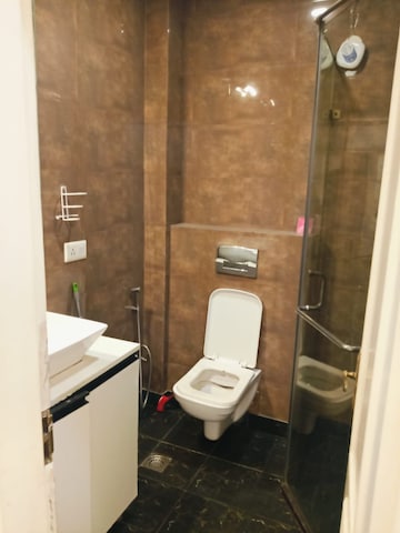 Furnished Amenities in 2 BHK Builder Floor at Chittaranjan Park – for Rent