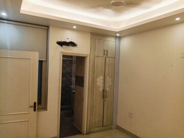 Building Lobby in 2 BHK Builder Floor at Chittaranjan Park – for Rent