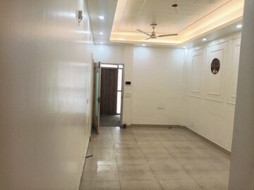 Room in 2 BHK Builder Floor at Chittaranjan Park – for Rent