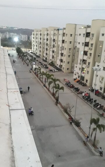 Balcony in 4 BHK Apartment at Nanakramguda – for Rent