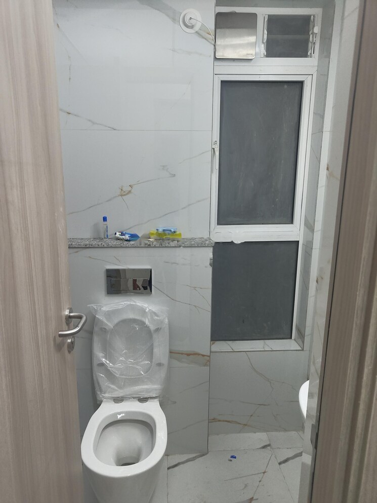 Bathroom, wadhwa-tw-gardens 2 Bedroom 628 Sq.Ft. Apartment In Kandivali East Mumbai 9164596