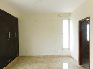 Room in 3 BHK Builder Floor at Anand Niketan – for Rent