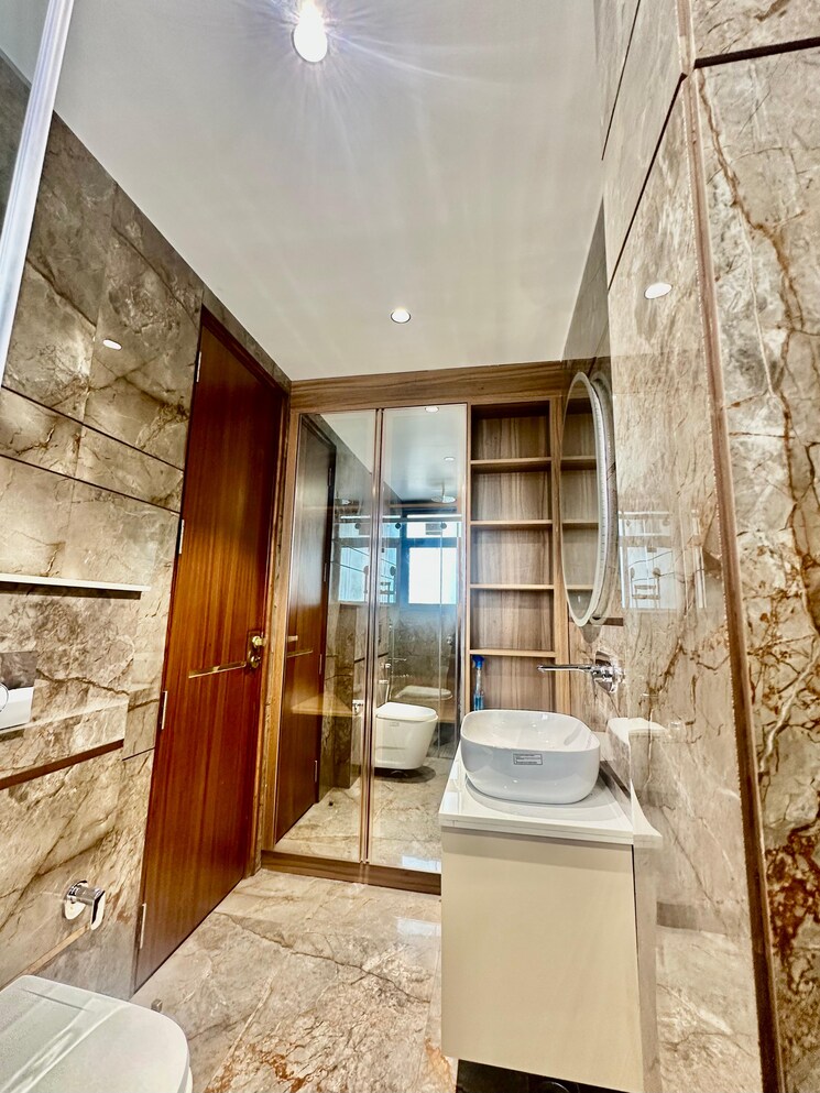 Bathroom, central-park-3-flower-valley 4 Bedroom 300 Sq.Yd. Builder Floor In Sohna Sector 33 Gurgaon 9164621