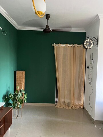 Furnished Amenities in 2 BHK Apartment at Dheeraj Godavari Apartment, Malad West – for Rent