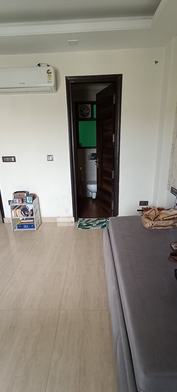 Furnished Amenities in 3 BHK Builder Floor at Ansal API Esencia, Sector 67 – for Rent