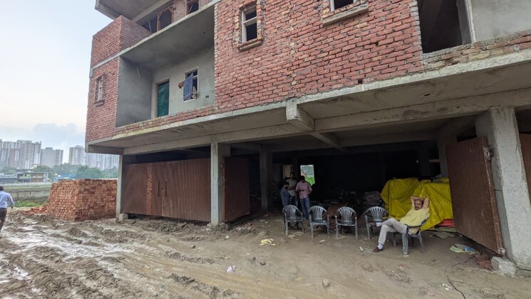 Exterior View, noida central 1.5 Bedroom 100 Sq.Yd. Builder Floor In Noida Central Noida 9164674