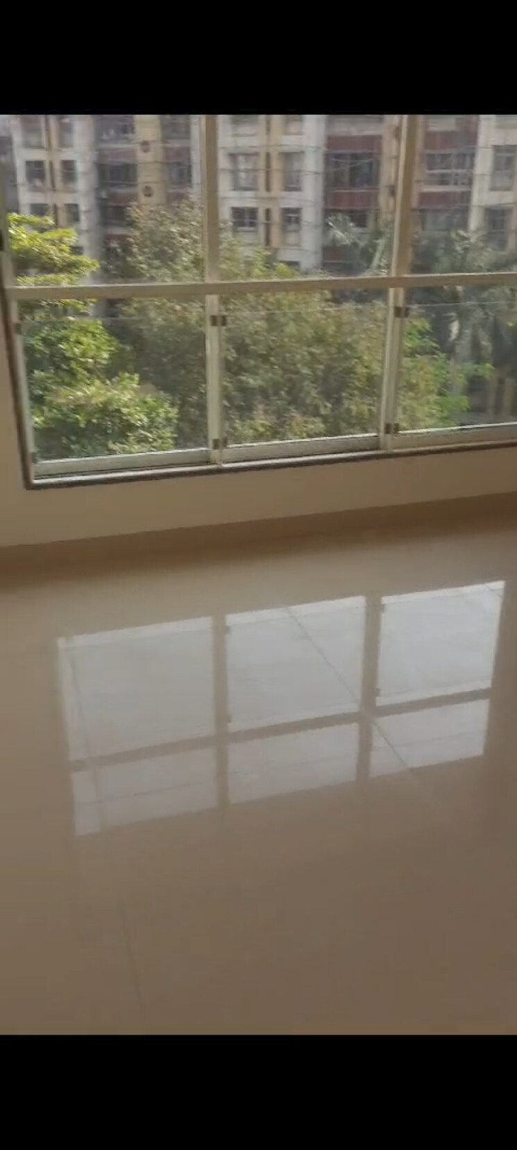 Balcony, pride-park-royale 2 Bedroom 742 Sq.Ft. Apartment In Andheri East Mumbai 9164677