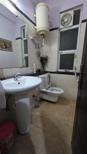 Team Area in 5 BHK Villa at The Legend One, Sector 57 – for Sale