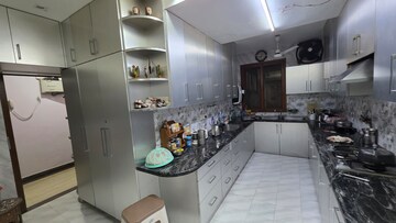 Kitchen in 5 BHK Villa at The Legend One, Sector 57 – for Sale