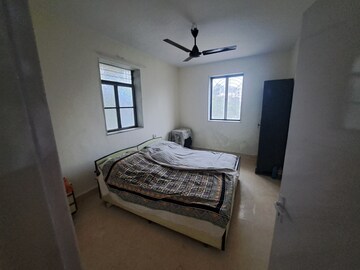 2 BHK Apartment For Rent in Malad West