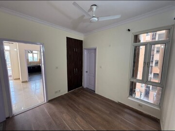 Room in 2 BHK Apartment at Raheja Atharva, Sector 109 – for Rent