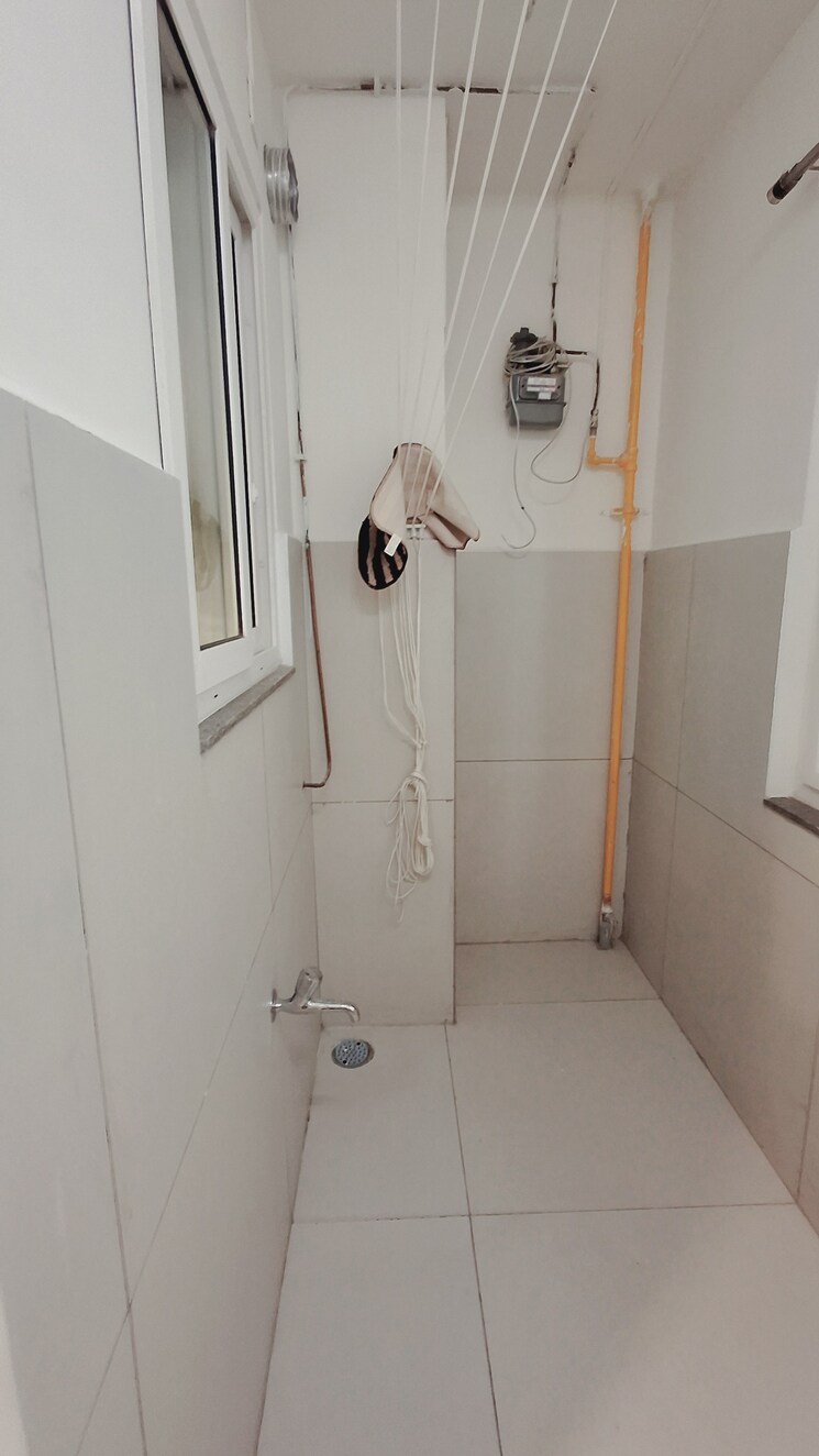 Bathroom, jayabheri-the-nirvana 3 Bedroom 2225 Sq.Ft. Apartment In Gopanpally Hyderabad 9164778