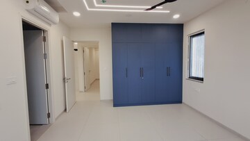 Room in 3 BHK Apartment at Jayabheri The Nirvana, Gopanpally – for Rent