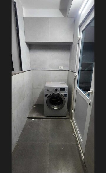 Bathroom in 3 BHK Apartment at Rajapushpa Provincia, Narsingi – for Rent