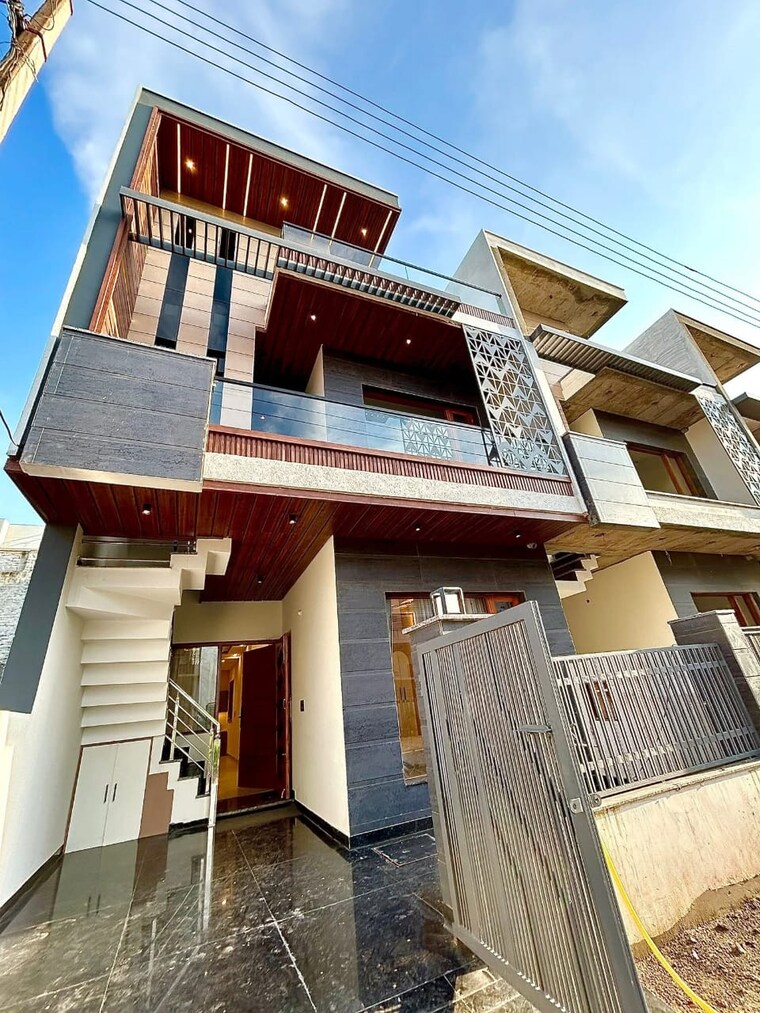 Exterior View, sector 125 4 Bedroom 114 Sq.Yd. Independent House In Sector 125 Mohali 9164892