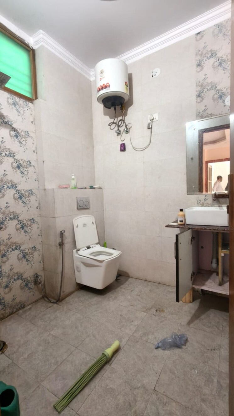 Bathroom, ava-court 3 Bedroom 1580 Sq.Ft. Builder Floor In Sector 47 Gurgaon 9164820