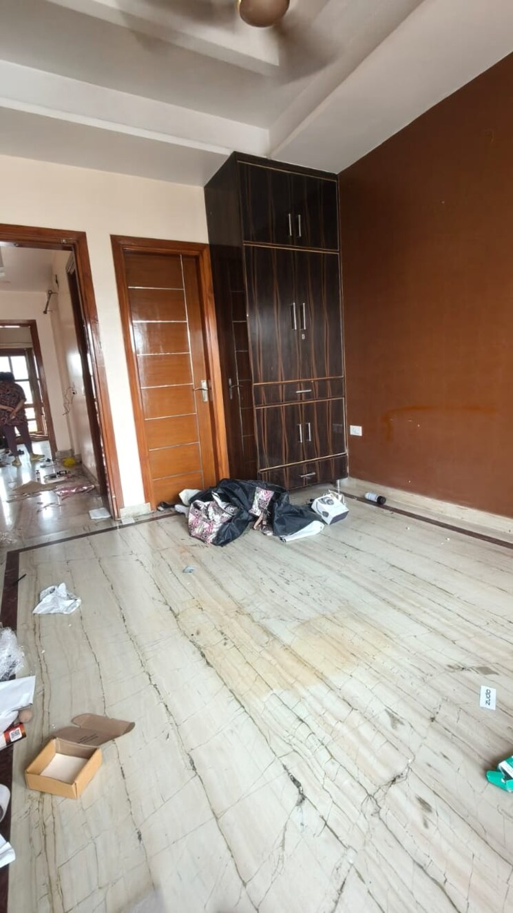  Parking, ava-court 3 Bedroom 1580 Sq.Ft. Builder Floor In Sector 47 Gurgaon 9164820