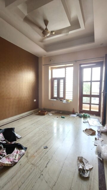 Room in 3 BHK Builder Floor at AVA Court, Sector 47 – for Rent
