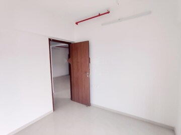 Room in 2 BHK Apartment at Mayfair The View, Vikhroli West – for Rent