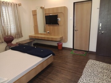 Bedroom in 1 BHK Apartment at Evershine Millennium Paradise, Kandivali East – for Rent