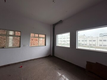 Room in  Office Space at Sector 27b – for Rent