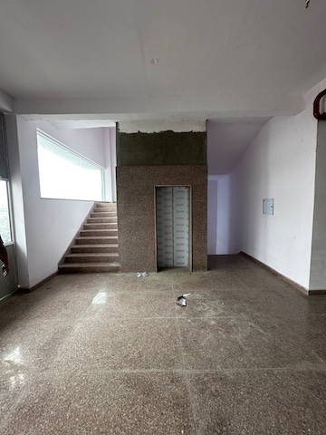 Furnished Amenities in  Office Space at Sector 27b – for Rent