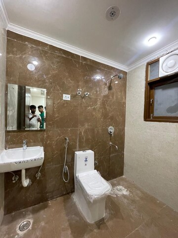 Attached Bathroom in 2 BHK Apartment at Saket – for Rent
