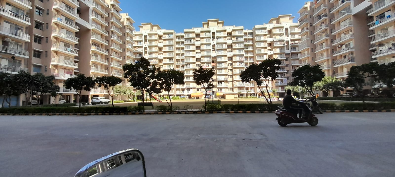 2 BHK Apartment For Sale in Breez Global Heights
