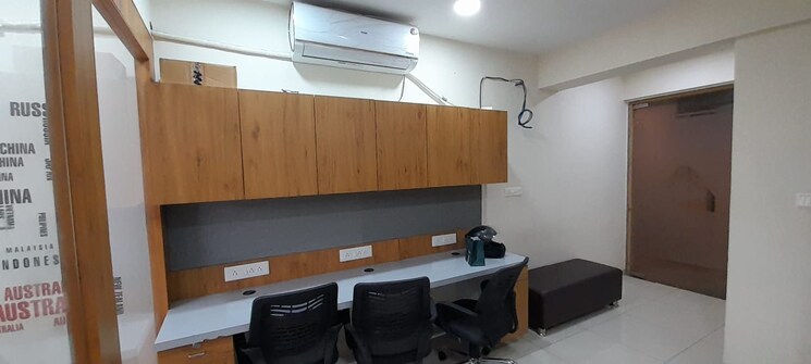 Team Area, shyamal Commercial Office Space 500 Sq.Ft. In Shyamal Ahmedabad 9164931