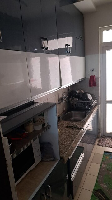 Kitchen in 3 BHK Apartment at Omaxe Royal Residency Faridabad, Sector 79 – for Rent