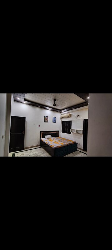 Bedroom in 1 BHK Builder Floor at Saket – for Rent