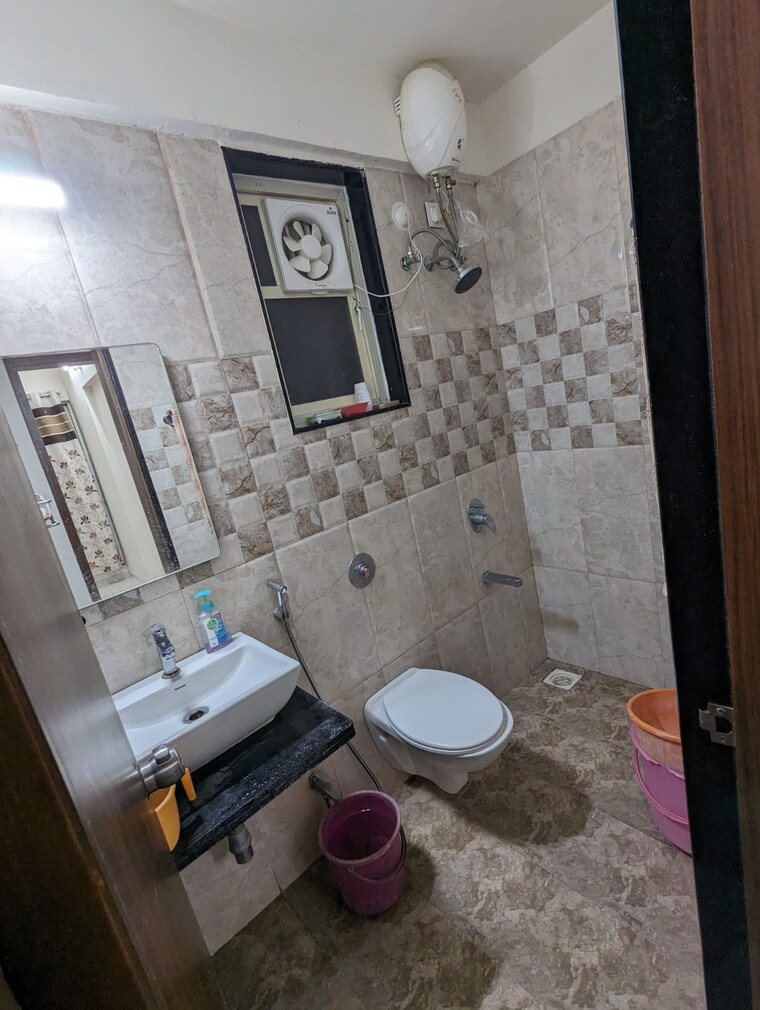 Bathroom, kohinoor-tinsel-county 2 Bedroom 702 Sq.Ft. Apartment In Hinjewadi Pune 9165094