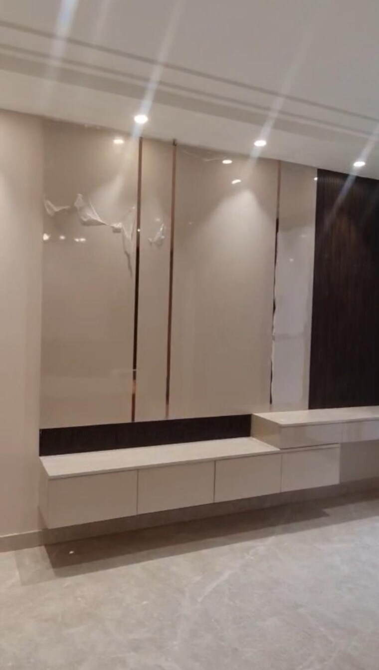 Room, faridabad central 4 Bedroom 2250 Sq.Ft. Builder Floor In Faridabad Central Faridabad 9165035