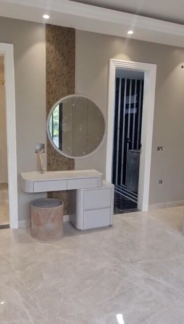  4 BHK Builder Floor at Faridabad Central – for Sale